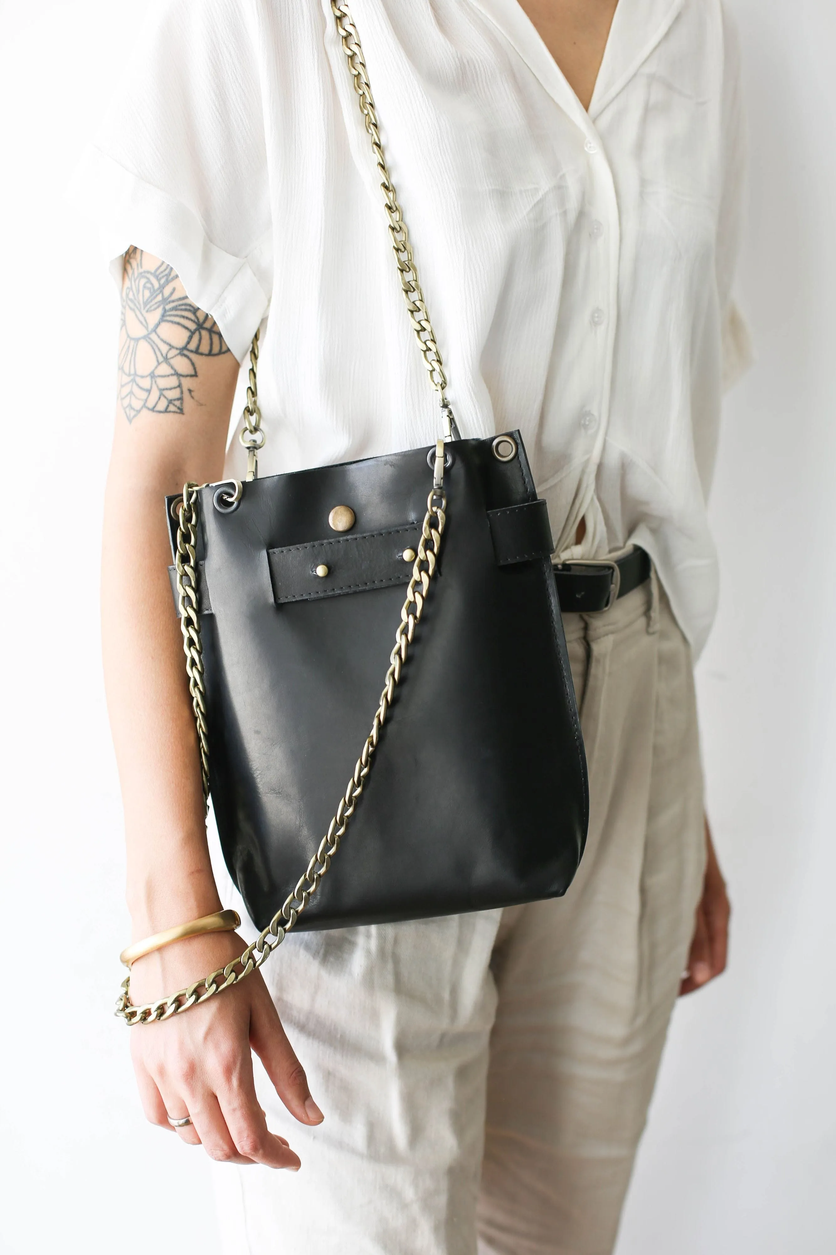 Black Minimal Leather Bag