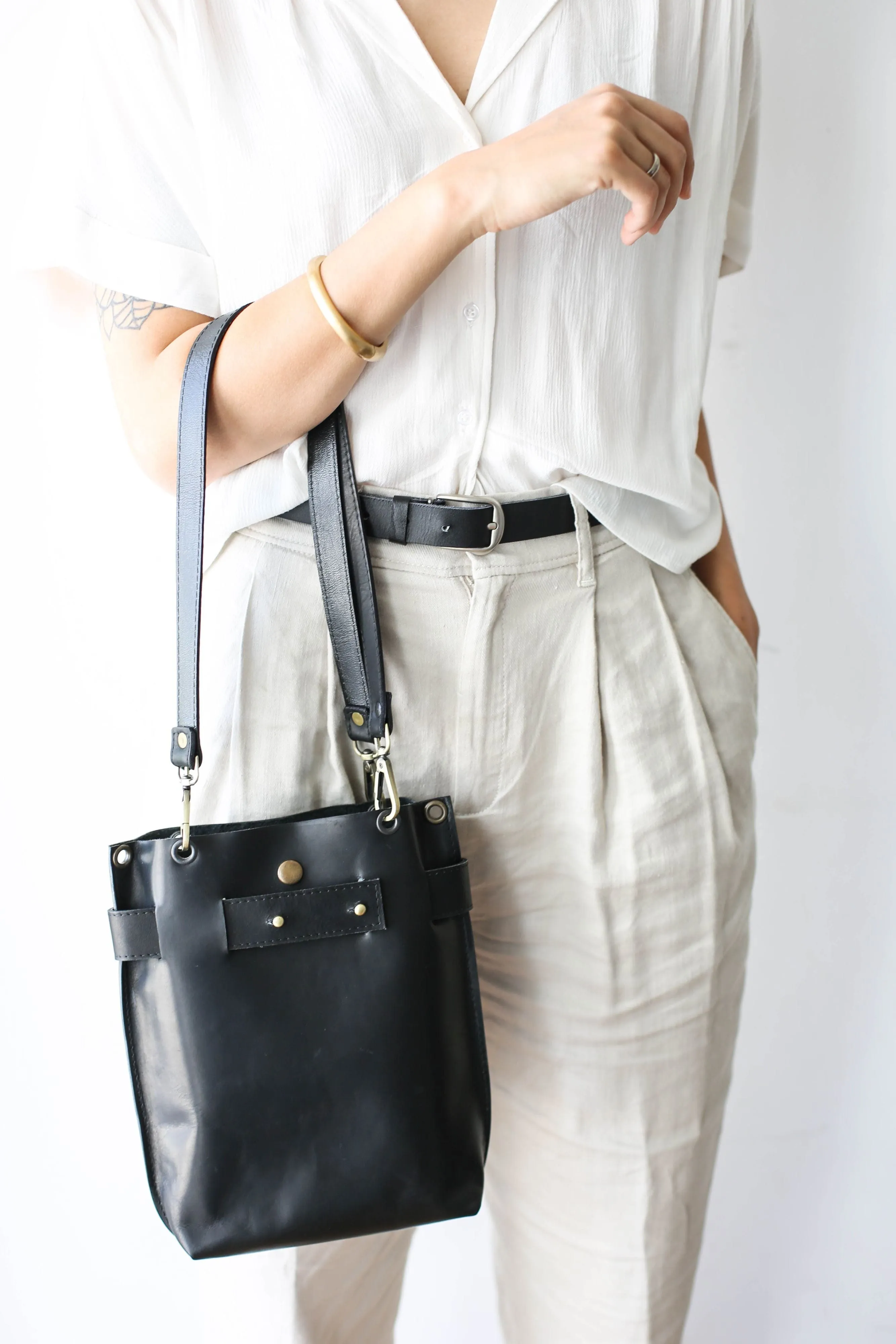 Black Minimal Leather Bag