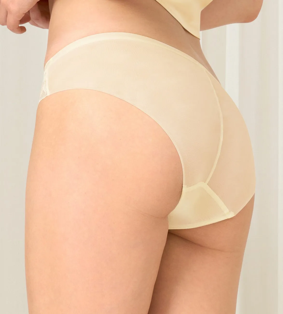 Magnolia Lace High Leg Brief