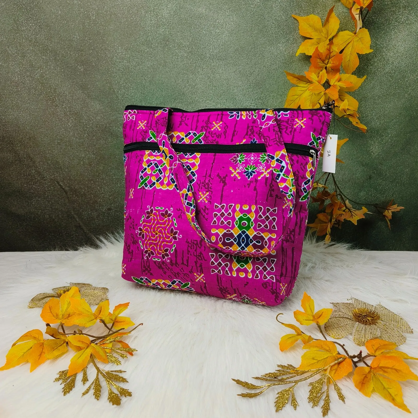 Medium Size Handbag Pink with Graphic Prints Design