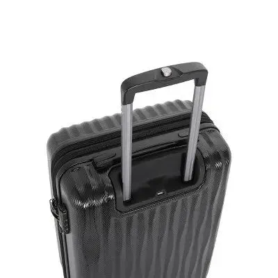 New - SWISSGEAR Energie USB Port PolyCarb Hardside Carry On Spinner Suitcase - Black