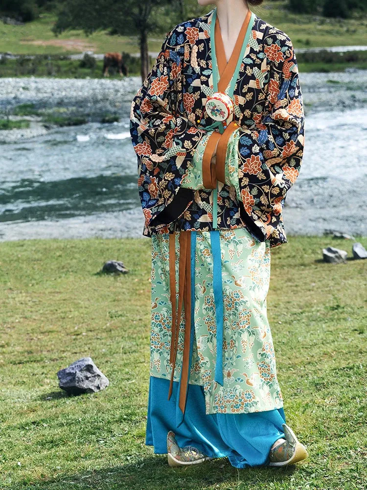 Shi'er Jin 十二锦 Twelve Brocades Wei Jin Zheyi Jacket Zhiju Robe Set