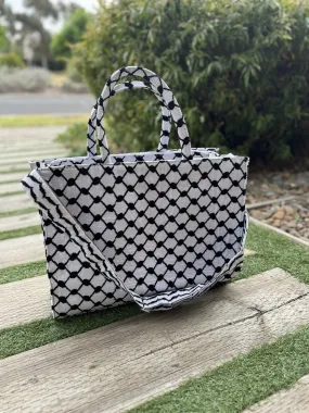 Zuhd Keffiyeh Handbag: Limited Edition Masterpiece